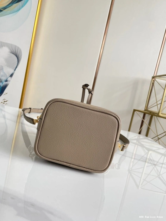 Aaa replica bags LOUIS NOÉ VUITTON NANO 0801